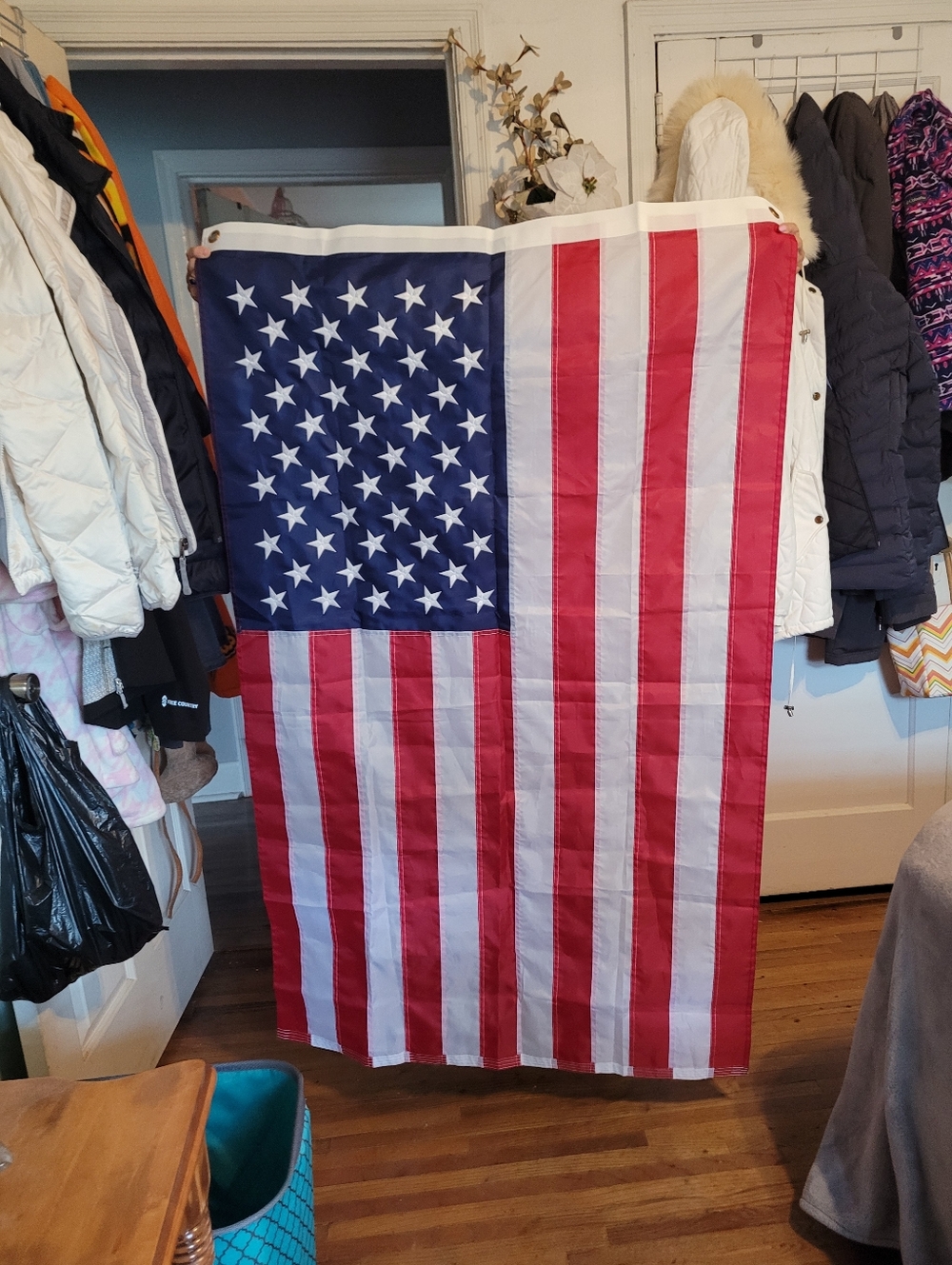 3  American Flags 3' X 5' Excellent Pre-owned Condition